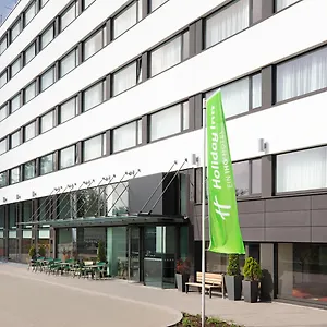 - Leuchtenbergring, An Ihg München